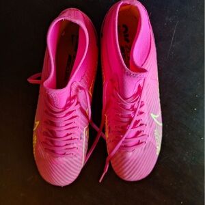 NIKE Air Zoom Mercurial Pink/Green Soccer Cleats | Nike | 8.5W, 6.5M